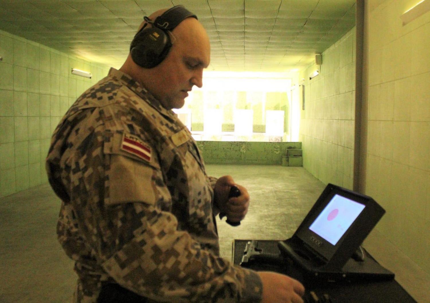 Madonā aizvadītas ikgadējās šaušanas sacensības par godu barikādēm