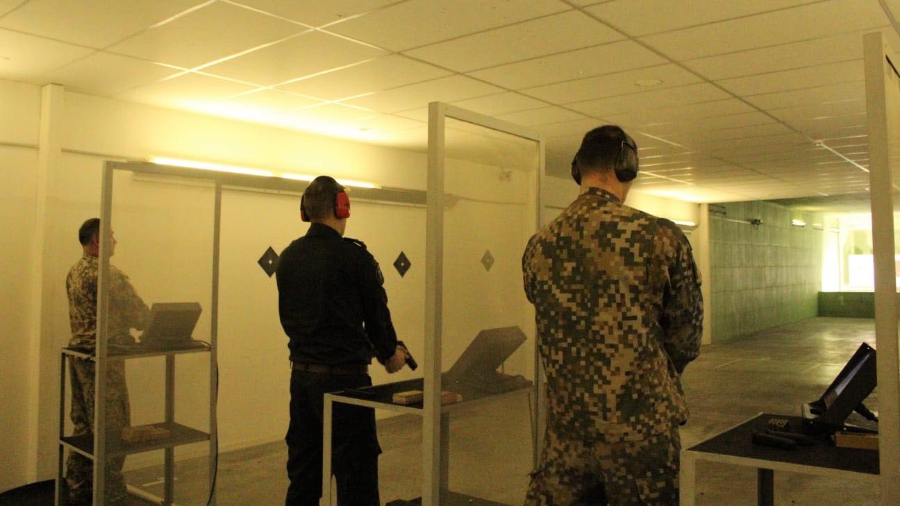 Madonā aizvadītas ikgadējās šaušanas sacensības par godu barikādēm