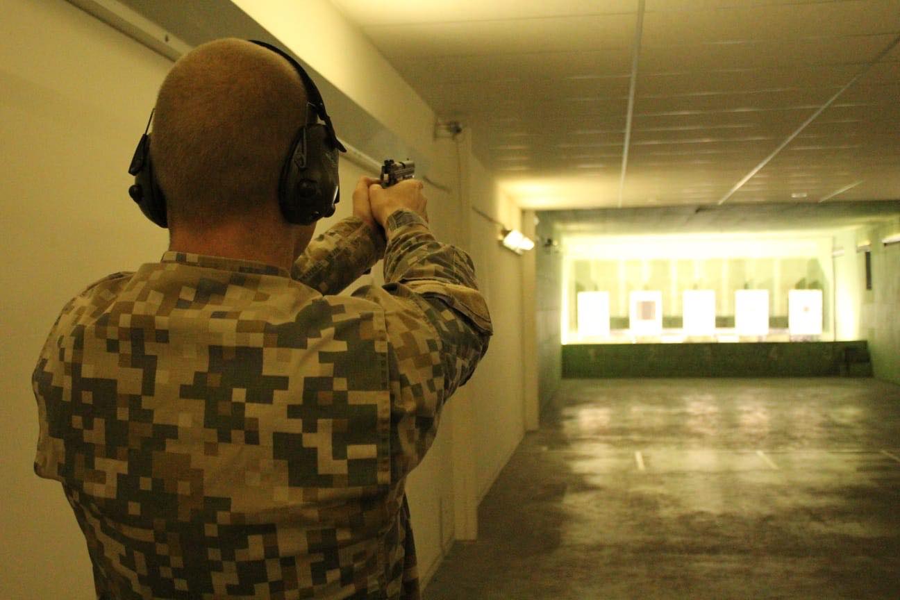 Madonā aizvadītas ikgadējās šaušanas sacensības par godu barikādēm