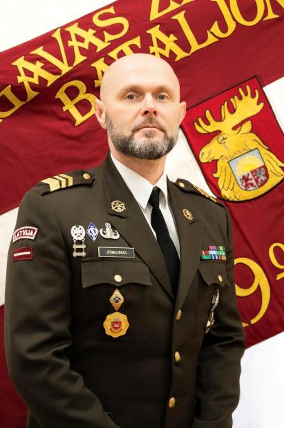 Galvenais virsseržants Romāns Jermaļonoks